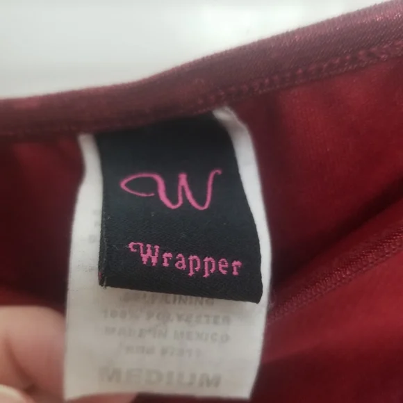 Stunning! EUC striped red skirt - Picture 3 of 4